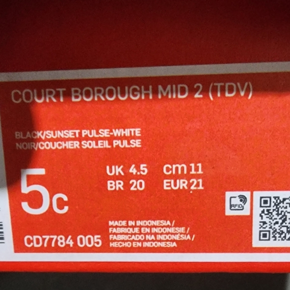 Brand new Nike Court Borough Mid 2 - Picture 3 of 3